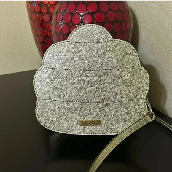 Kate Spade Beehive 🐝 Crossbody bag - Picture 3 of 10